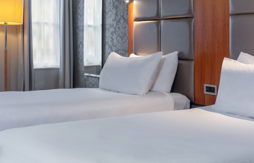 Carousel Desktop Twin 03