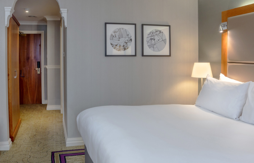 Carousel Desktop Family 04