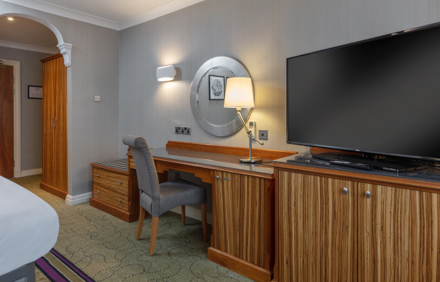 Carousel Desktop Family 04