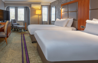 Carousel Desktop Twin 05