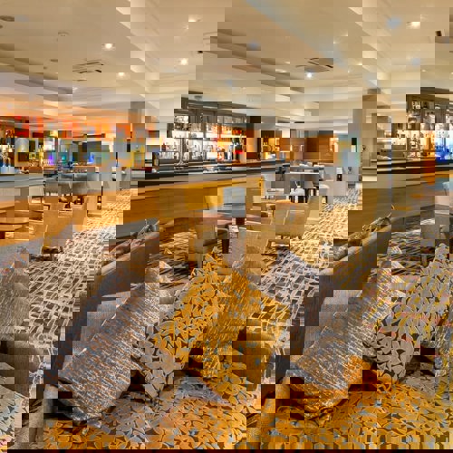 <p>THE LOUNGE BAR</p>